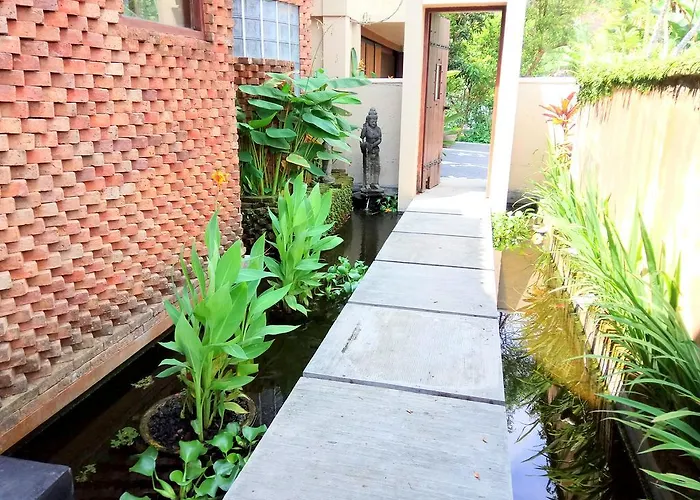 Ubudsuites 招待所