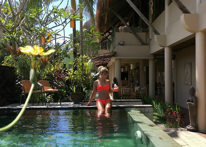 招待所 Ubudsuites 3*